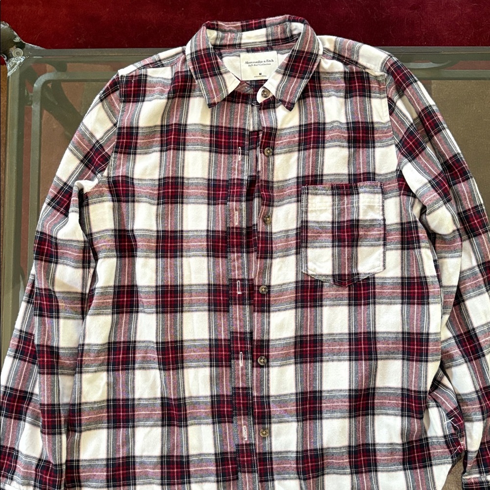 Abercrombie & Fitch White and Red Checkered Shirt - Size Medium